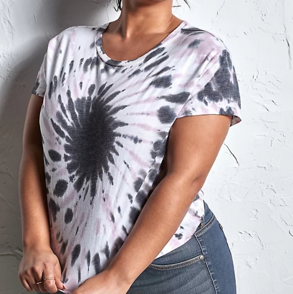 TORRID - CROP TEE -TIE-DYE WHITE - SZ 2x - Picture 3 of 9